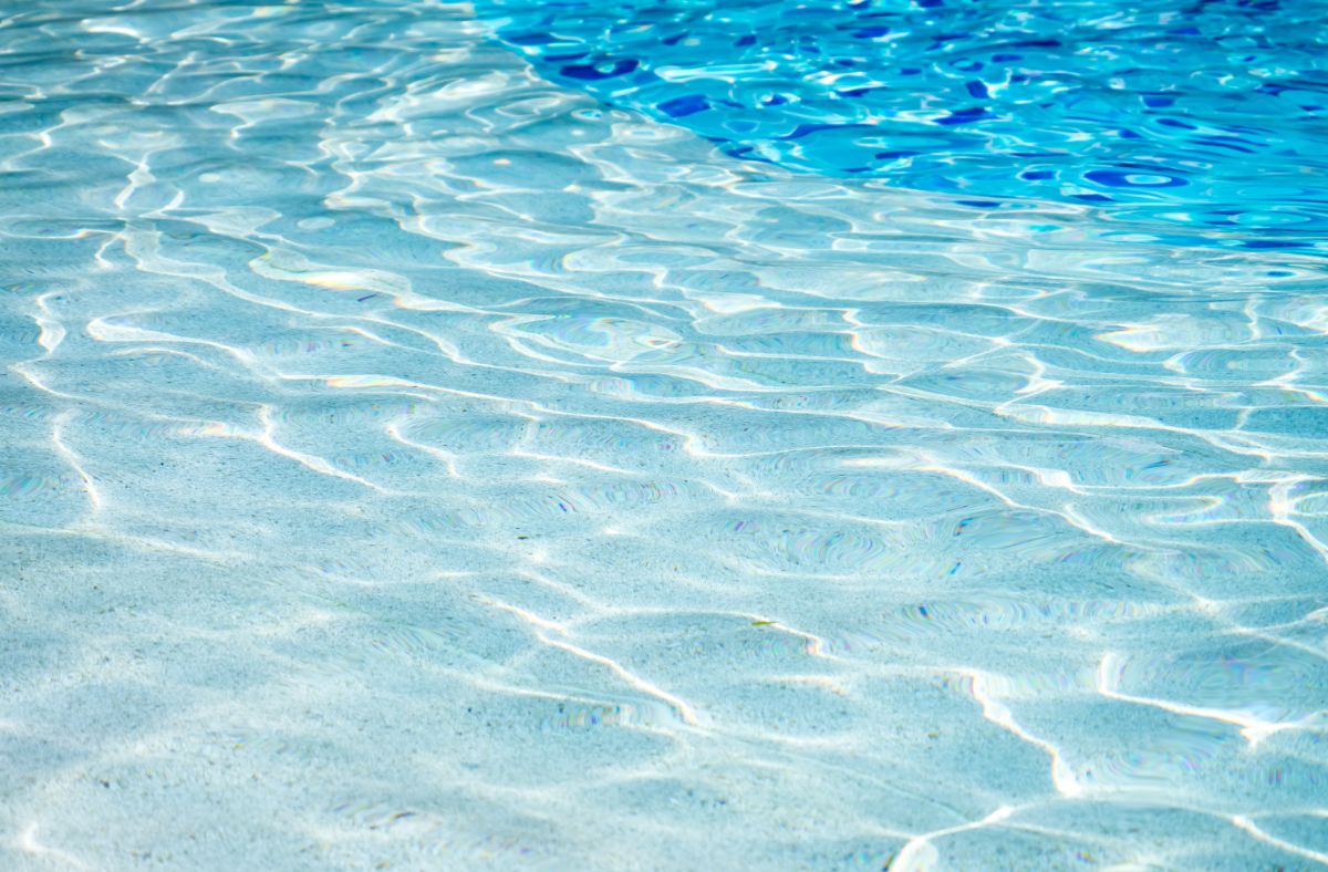 7 Easy Steps To A Sparkling Pool Water