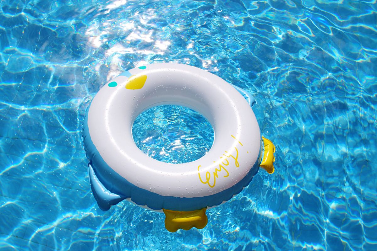 5 Safety Pool Tips Every Parent Should Know